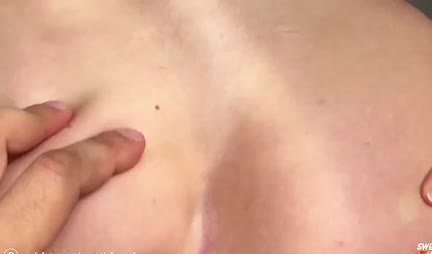 彼氏がロシア彼女をバックで突きまくる